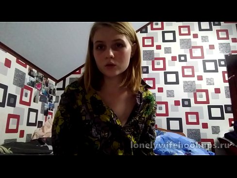 ❤️ Wophunzira wachinyamata wa blonde waku Russia amakonda matayala akulu. ❤❌ pa ife ❌️